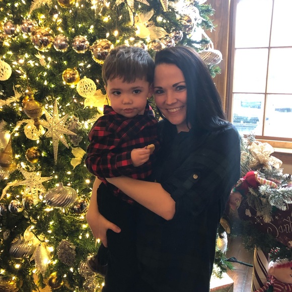 Meet your Posher, Ashleigh - Picture 1 of 3